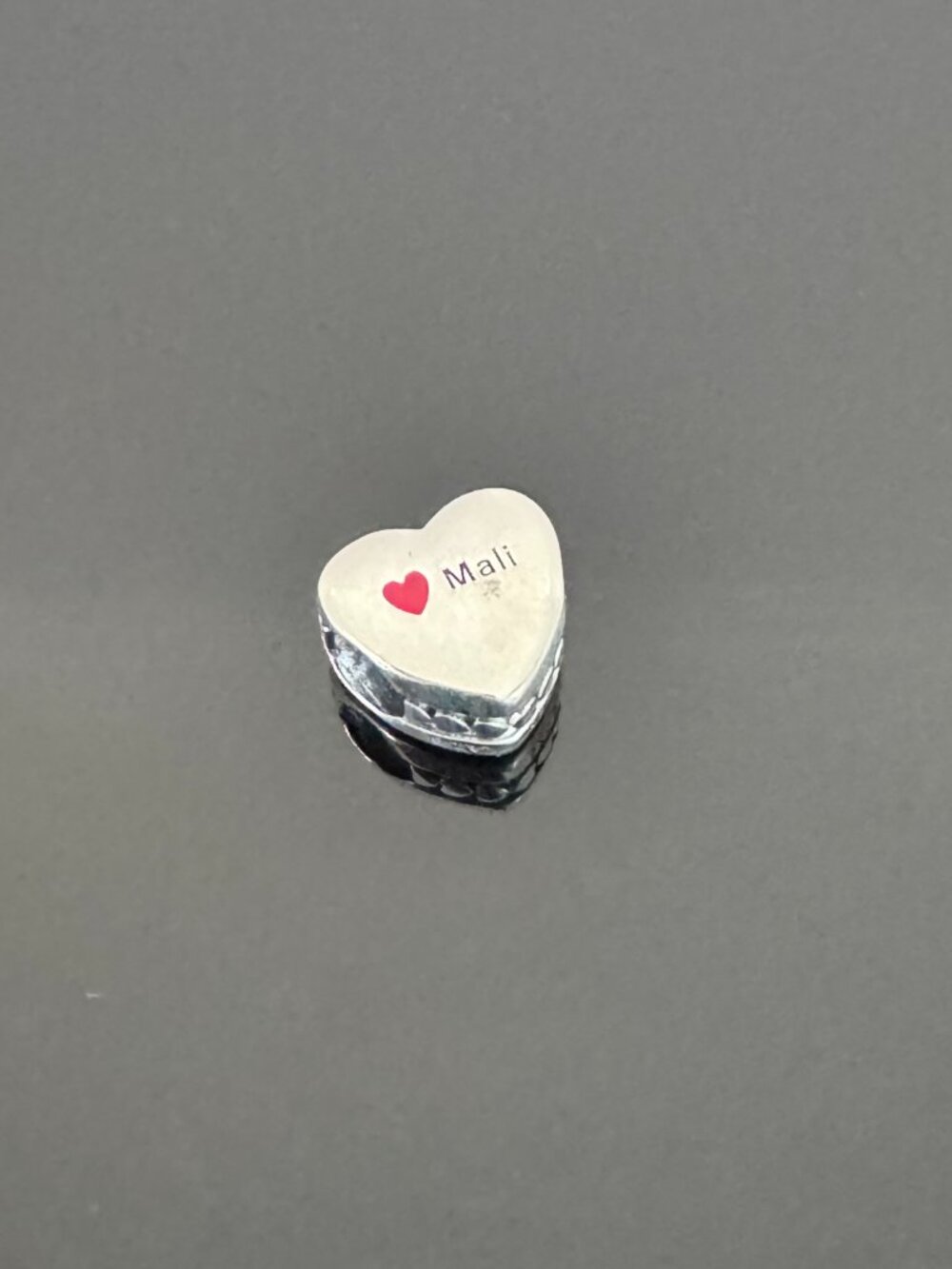 Authentic Pandora Maii Flag Heart Exclusive Charm - Picture 4 of 5